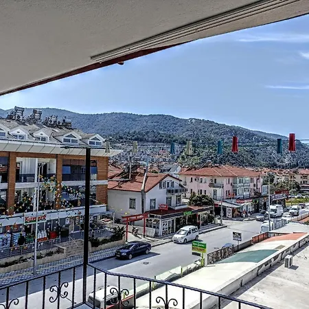 شقة Fethiye Merkezde Ferah Ve Balkonlu 2+1 Daire