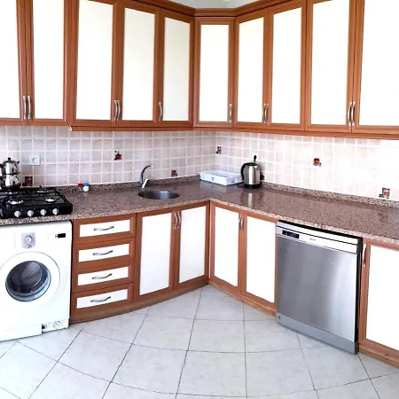شقة Fethiye Merkezde Ferah Ve Balkonlu 2+1 Daire فتحية