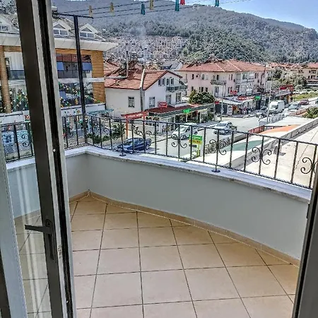 Apartament Fethiye Merkezde Ferah Ve Balkonlu 2+1 Daire Fethiye