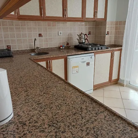 Apartament Fethiye Merkezde Ferah Ve Balkonlu 2+1 Daire *